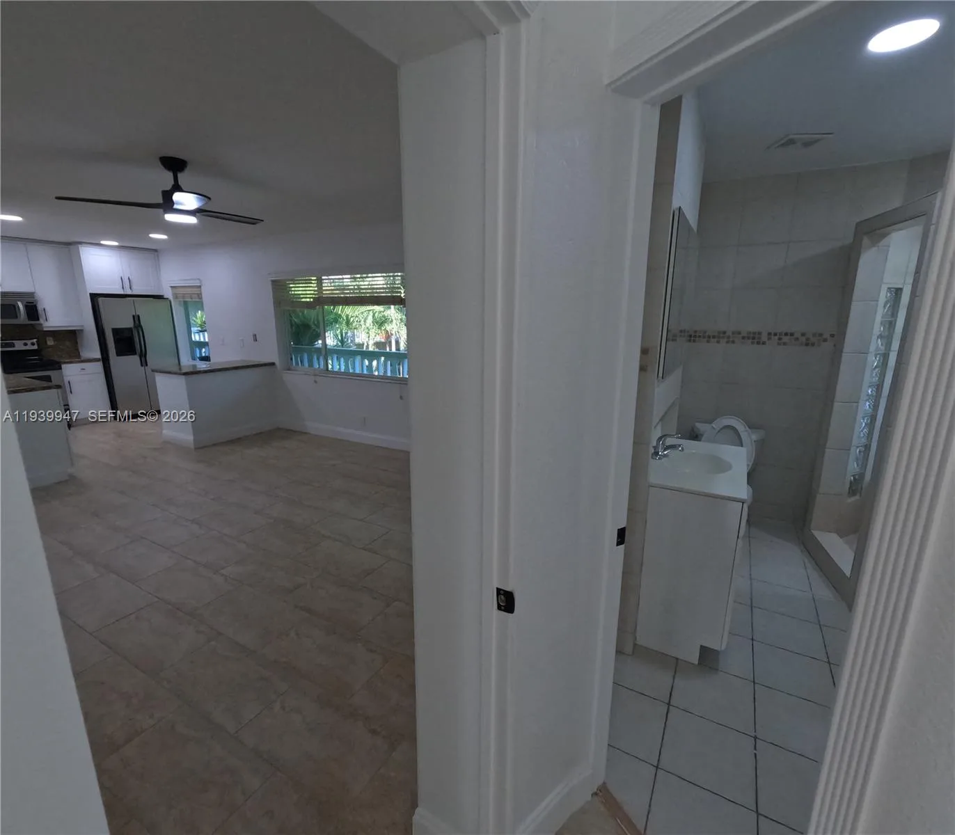 1423 Holly Heights Dr # 15, Fort Lauderdale, FL 33304 photo 12