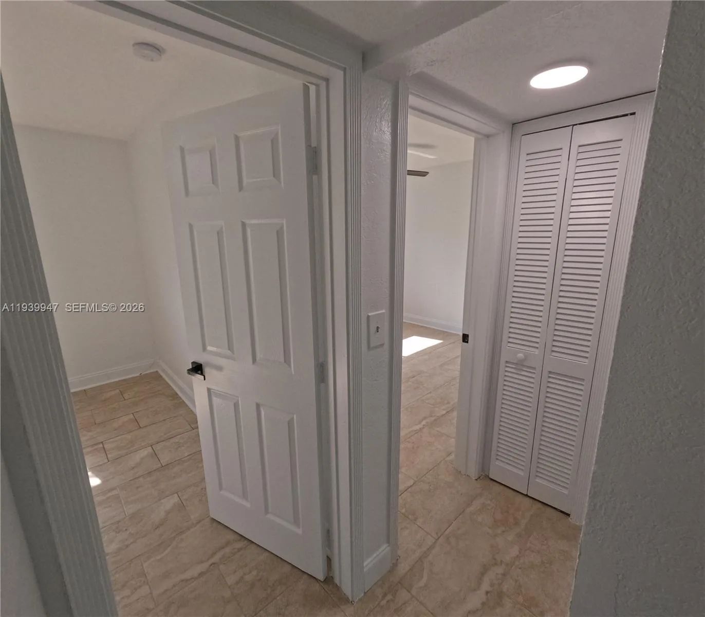 1423 Holly Heights Dr # 15, Fort Lauderdale, FL 33304 photo 13