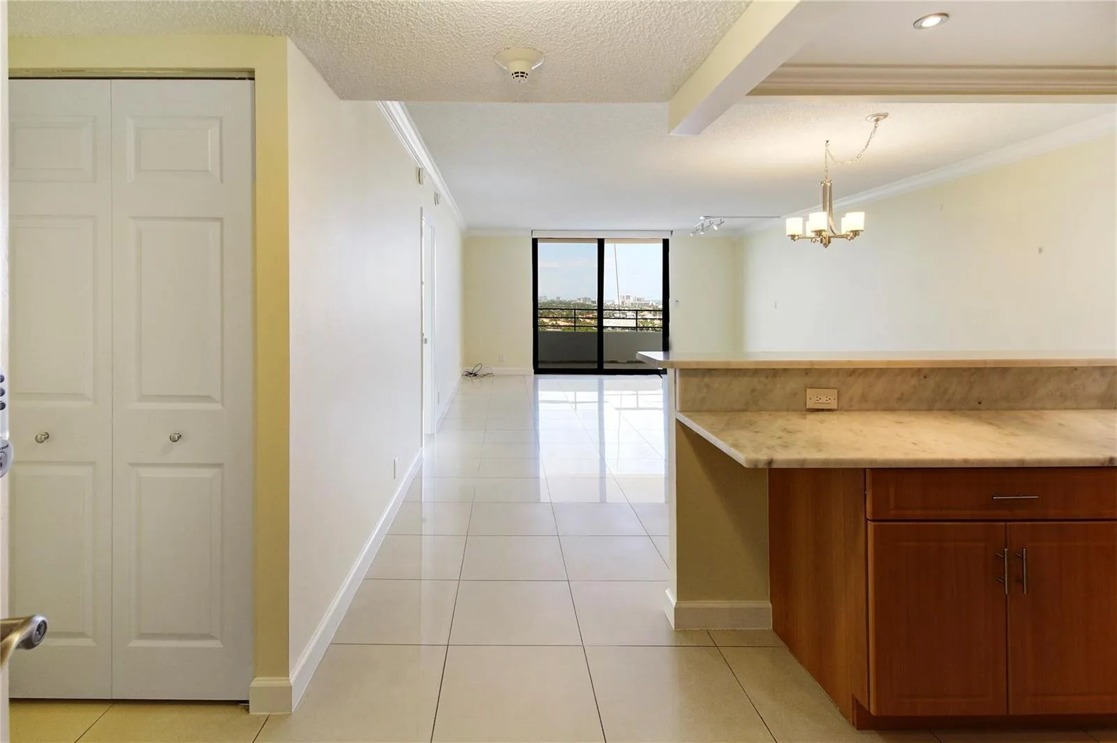 2500 PARKVIEW Drive # 1710, Hallandale Beach, FL 33009 photo 8