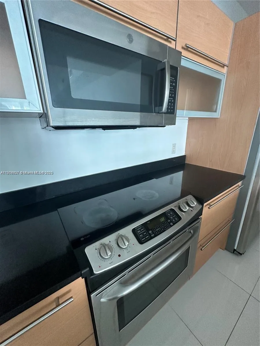951 Brickell Ave # 2901, Miami, FL 33131 photo 3