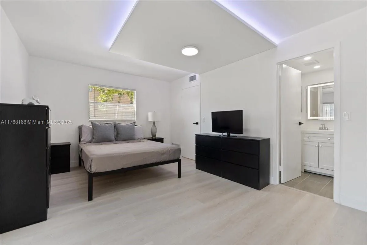 590 Brittany M # 590, Delray Beach, FL 33446 photo 11