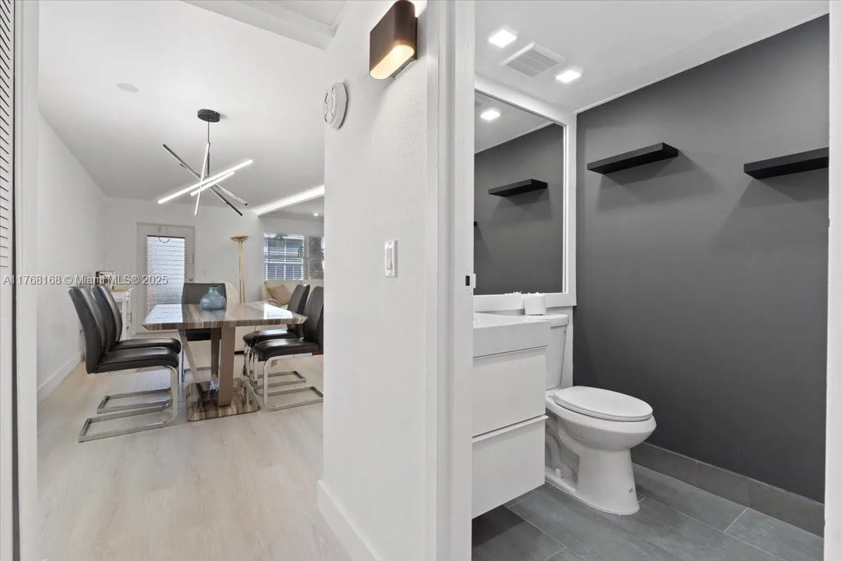 590 Brittany M # 590, Delray Beach, FL 33446 photo 7