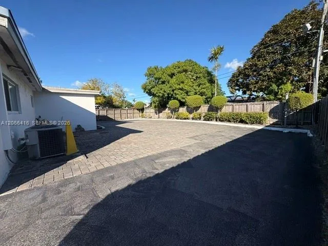 3221 SW 107th Ave, Miami, FL 33165 photo 3