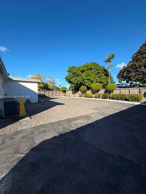 3221 SW 107th Ave, Miami, FL 33165 photo 5