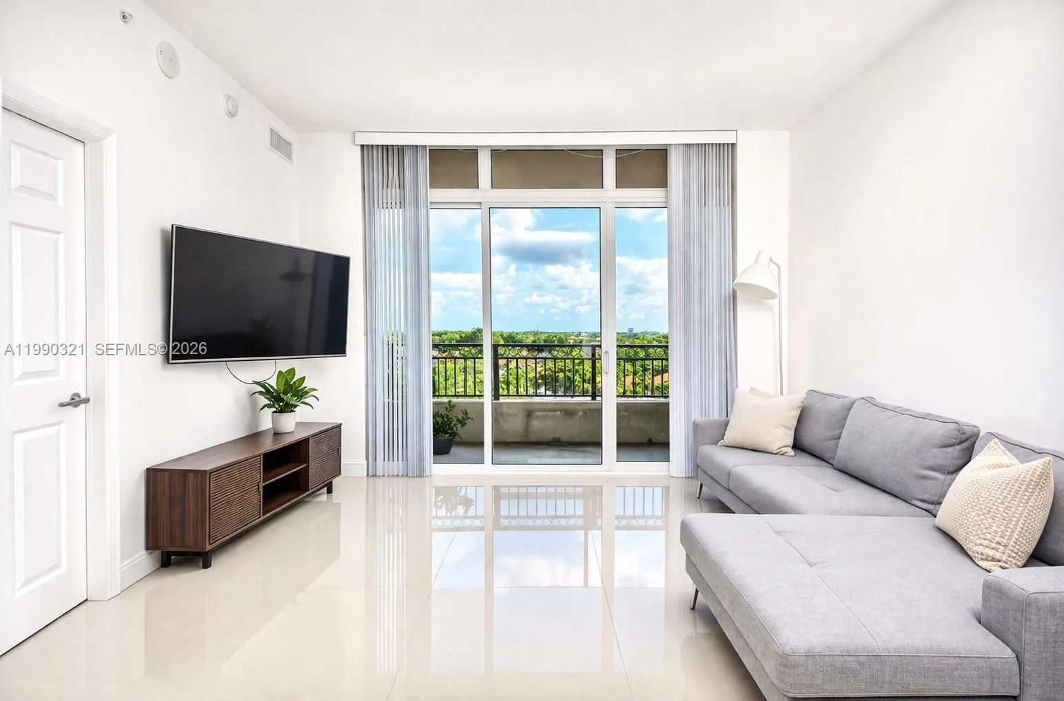 3232 Coral # 605, Miami, FL 33145 photo 4