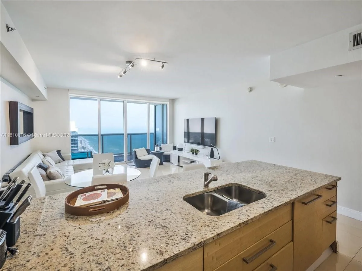 1830 S Ocean Dr # 5009, Hallandale Beach, FL 33009 photo 12