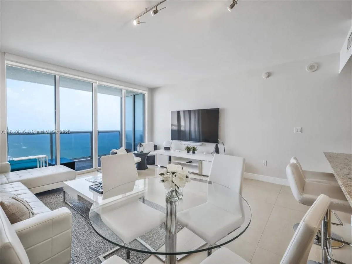 1830 S Ocean Dr # 5009, Hallandale Beach, FL 33009 photo 2