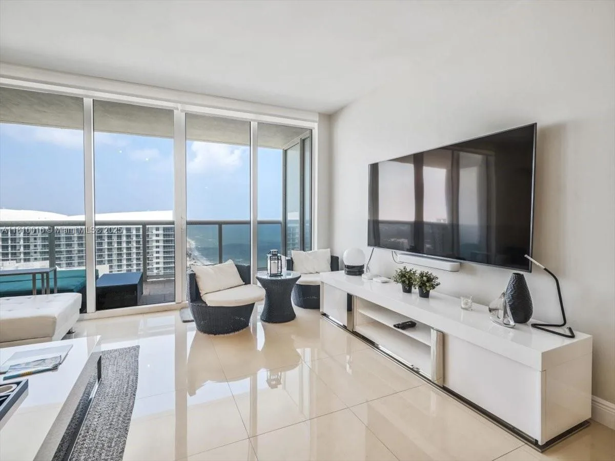 1830 S Ocean Dr # 5009, Hallandale Beach, FL 33009 photo 9