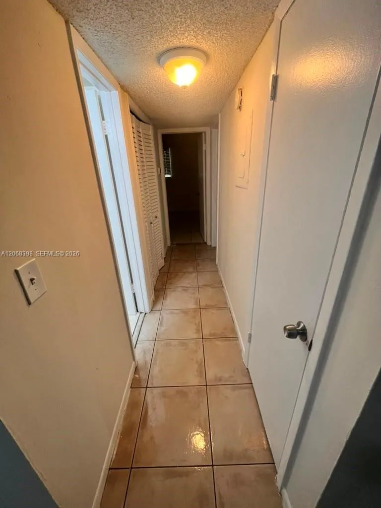 8704 NW 35th St # 202, Coral Springs, FL 33065 — zdjęcie 5