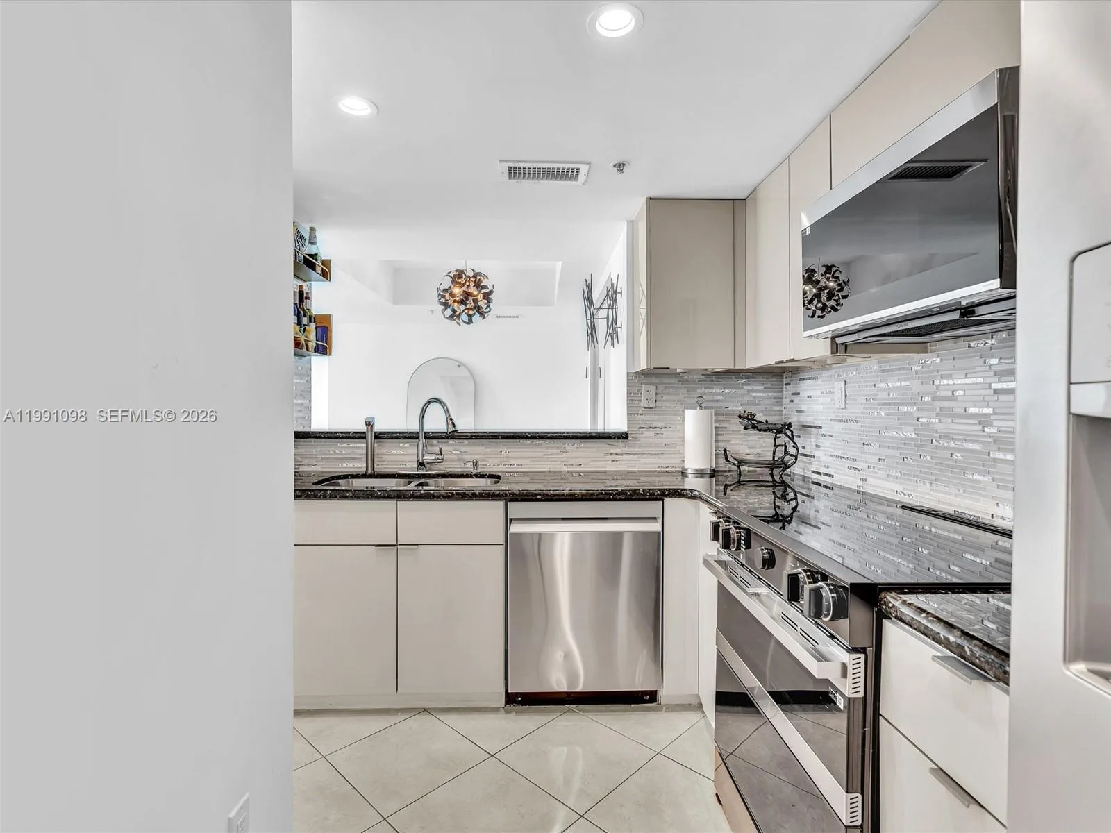 650 West Ave # 1605, Miami Beach, FL 33139 photo 11