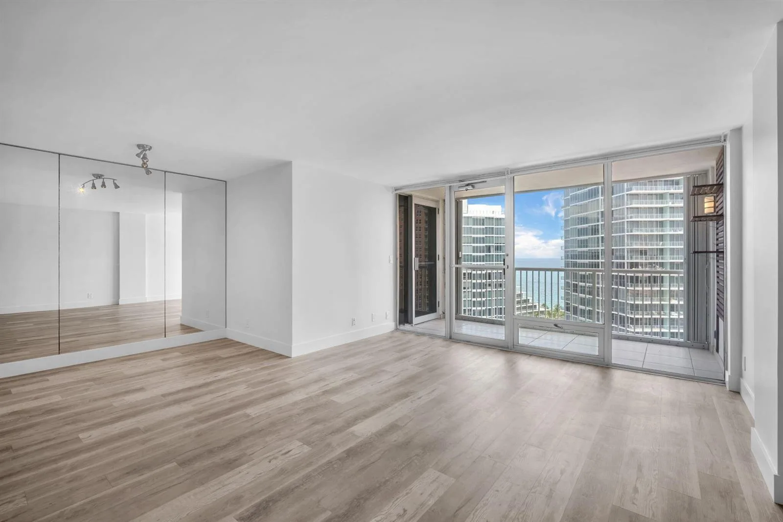 2200 NE 33rd Avenue # 17C, Fort Lauderdale, FL 33305 photo 8