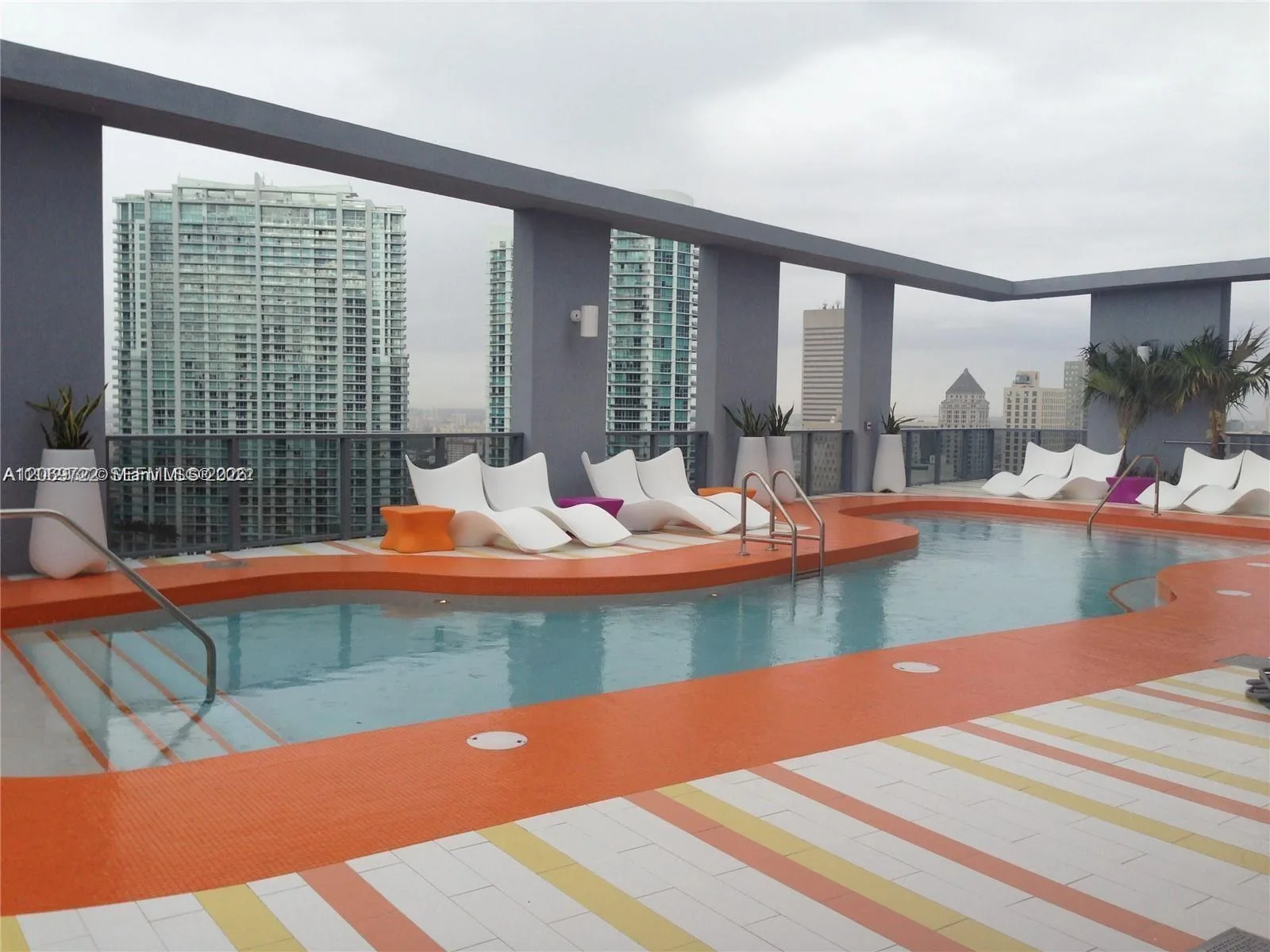 31 SE 6th St # 405, Miami, FL 33131 photo 6