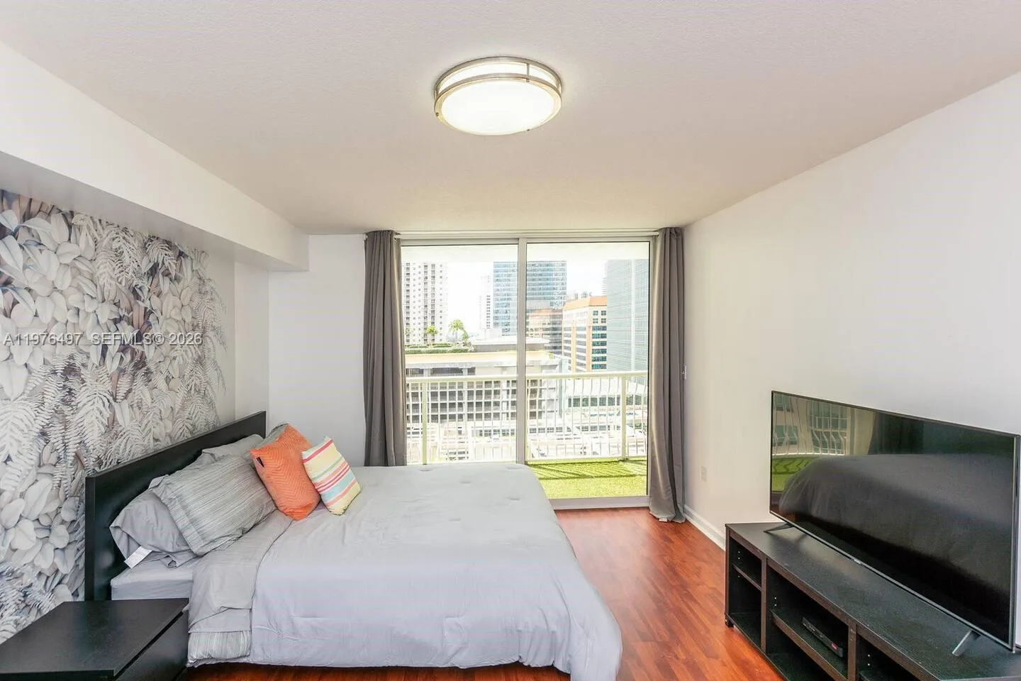 1200 Brickell Bay Dr # 1621, Miami, FL 33131