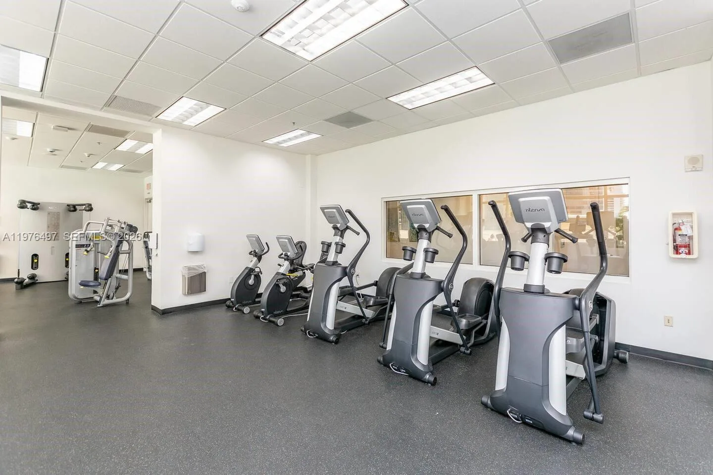1200 Brickell Bay Dr # 1621, Miami, FL 33131 photo 5