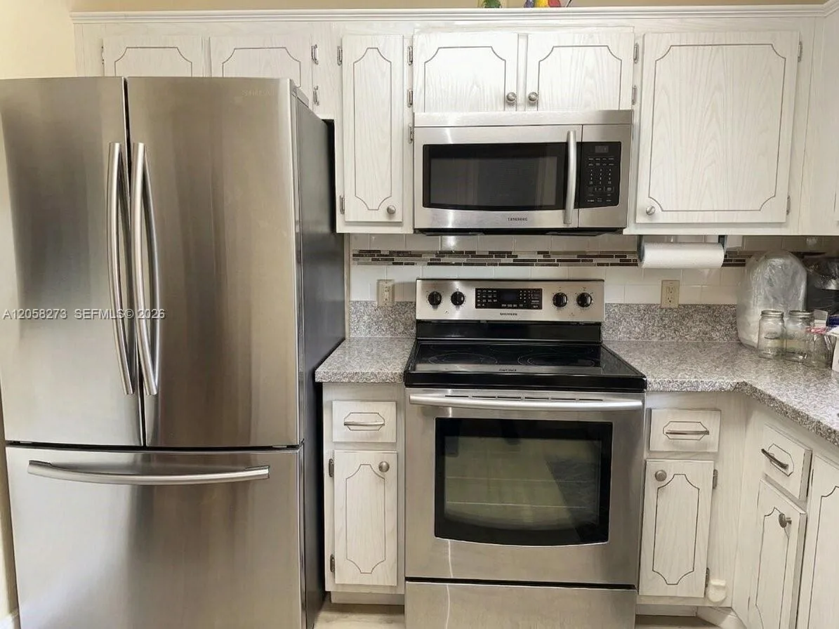 9801 Sunrise Lakes Blvd # 203, Sunrise, FL 33322 photo 3