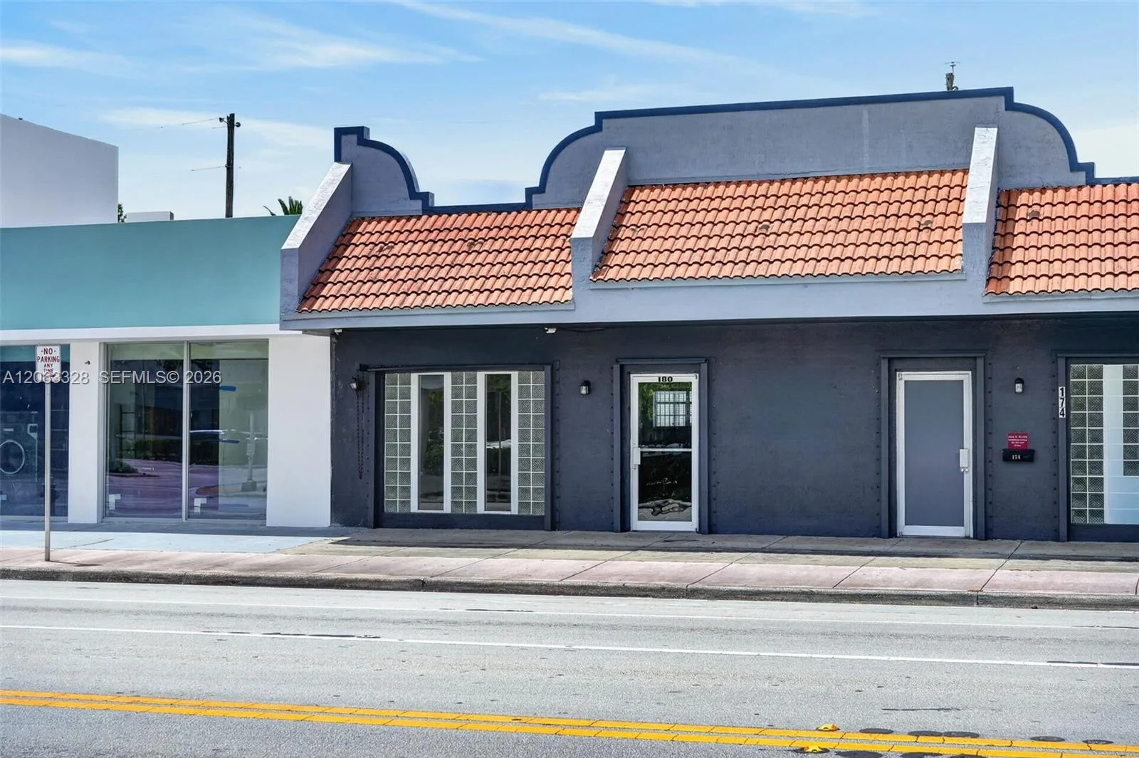 180 Hialeah Dr, Hialeah, FL 33010