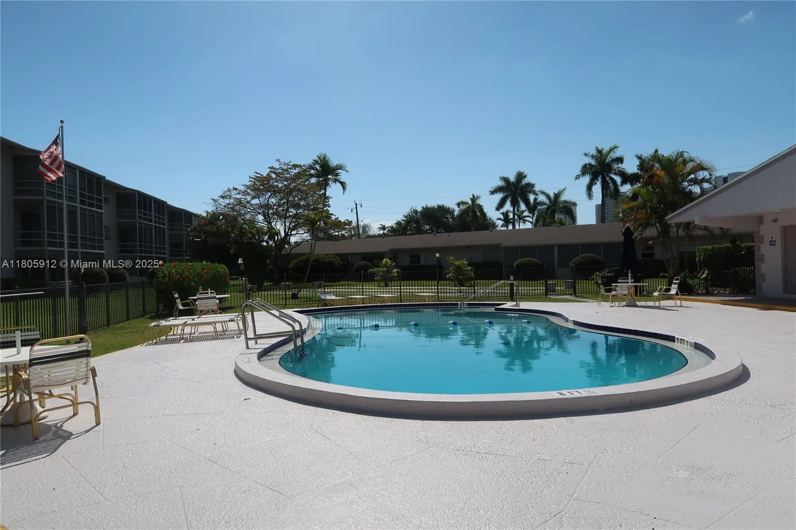 700 Layne Blvd # 112, Hallandale Beach, FL 33009 photo 2