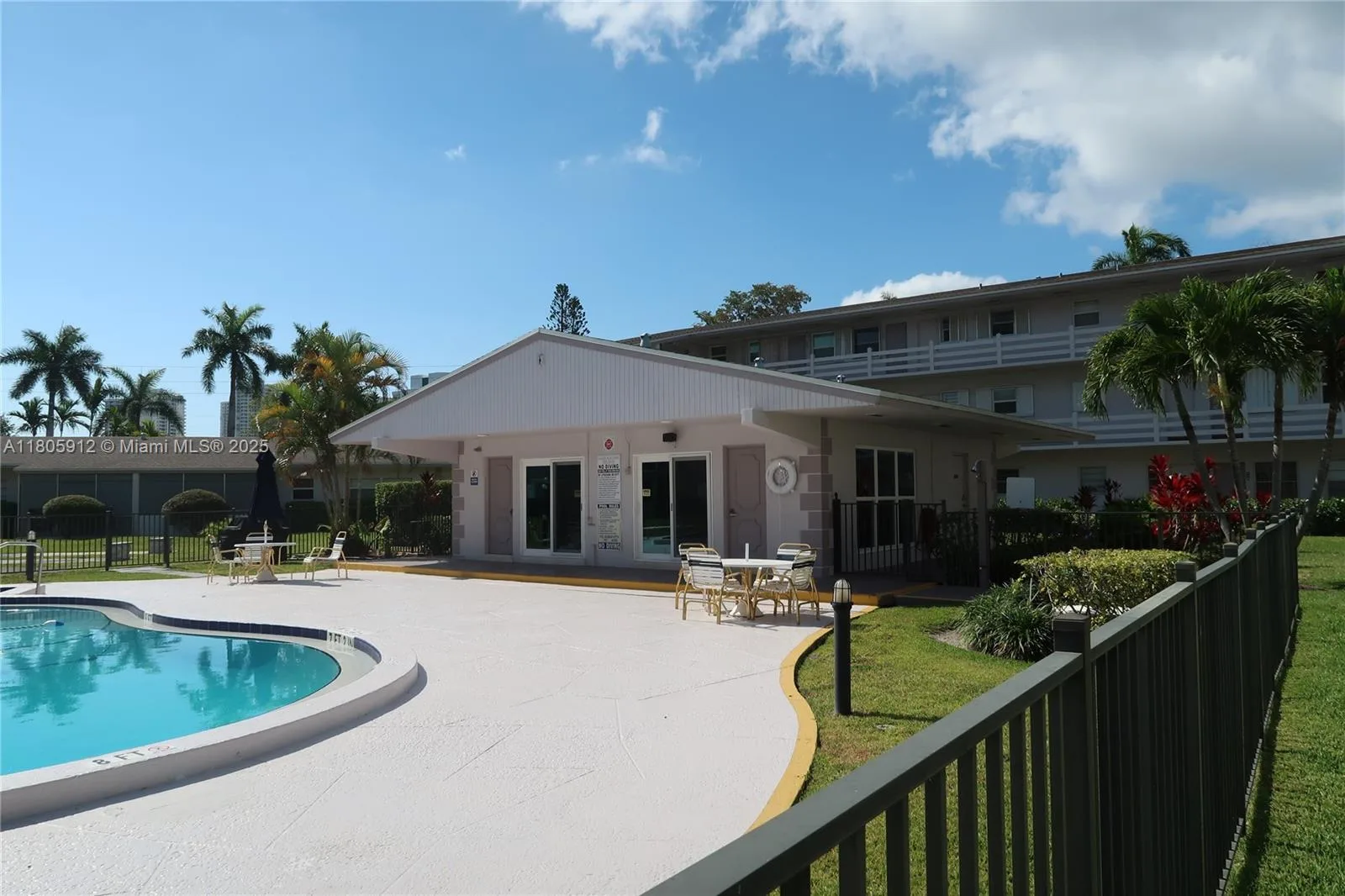 700 Layne Blvd # 112, Hallandale Beach, FL 33009 photo 3