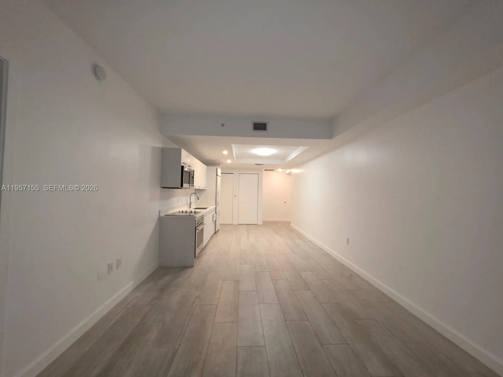 55 SW 9th St # 1409, Miami, FL 33130 photo 12