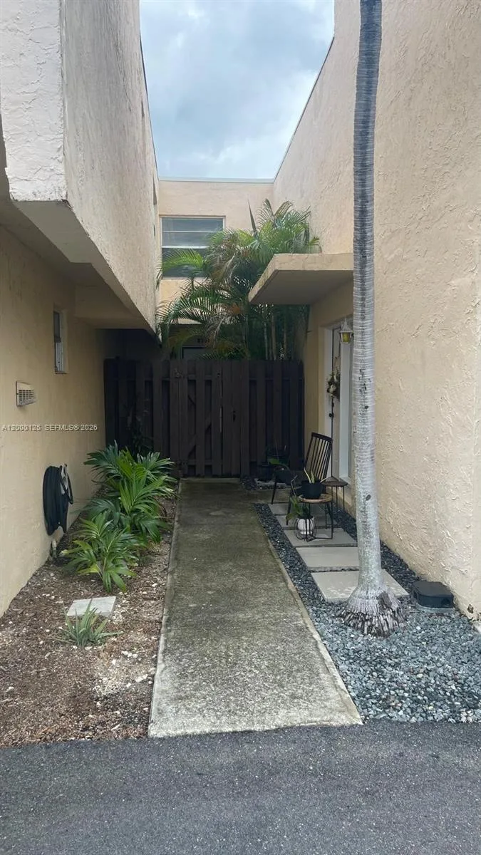 8741 NE 4th Ave Rd # 8741, Miami Shores, FL 33138 photo 2