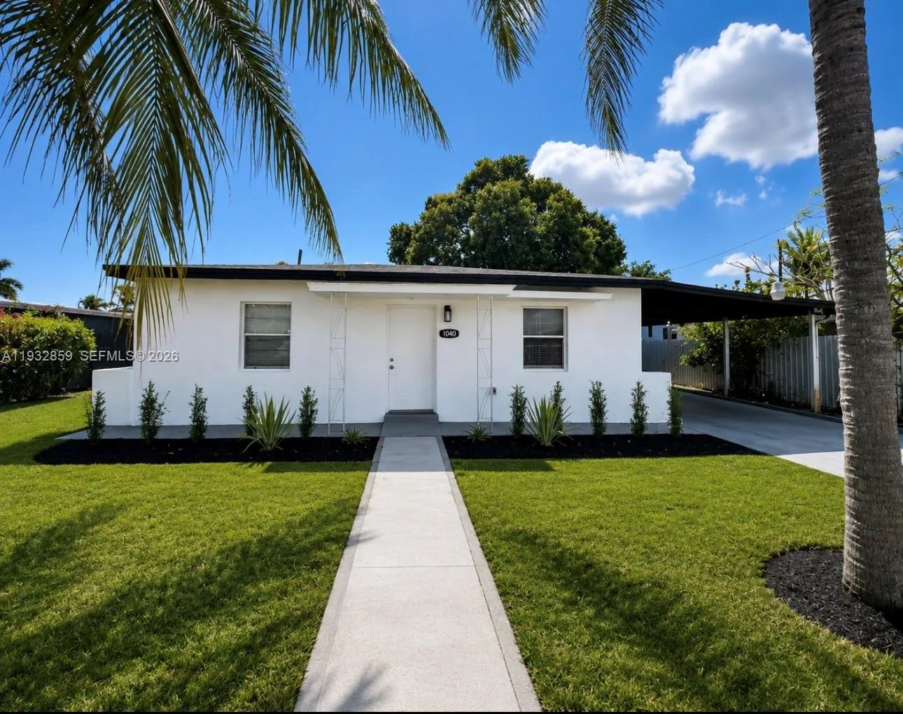 1040 Curtiss Dr, Opa-Locka, FL 33054