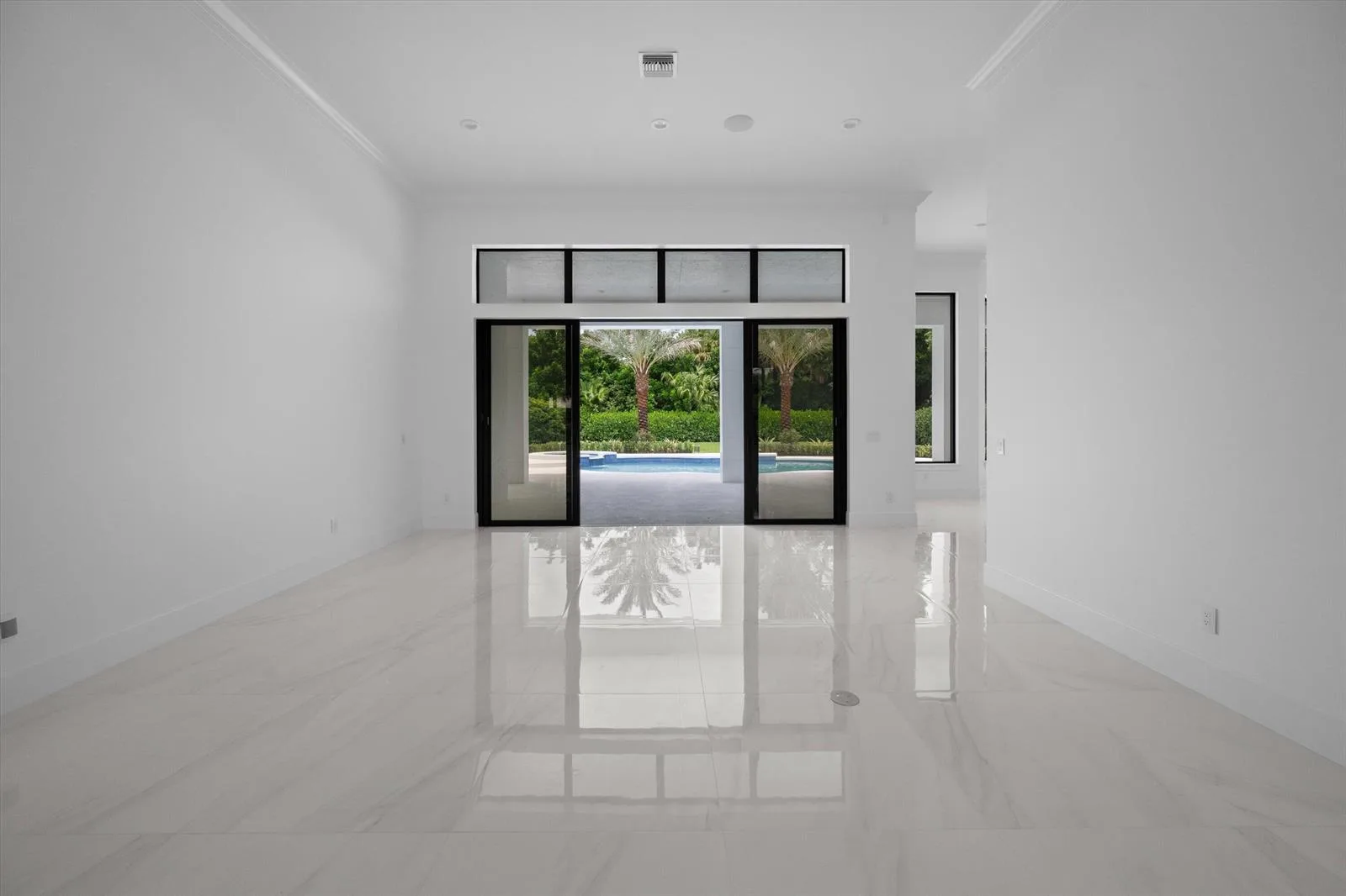 1712 Mayacoo Lakes Boulevard, West Palm Beach, FL 33411 photo 6