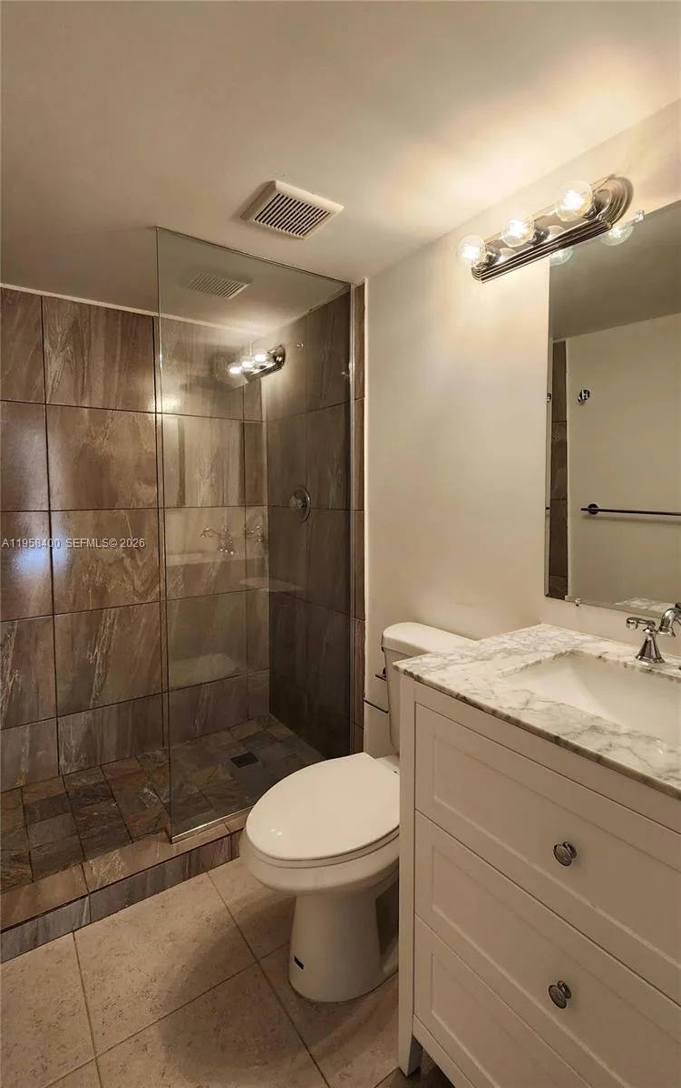 600 NE 36th st # 821, Miami, FL 33137 photo 5