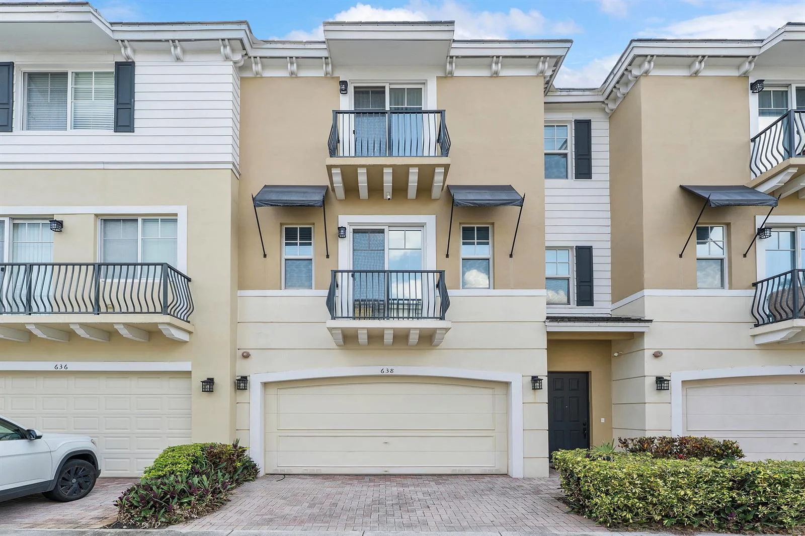 638 NW 38th Circle, Boca Raton, FL 33431