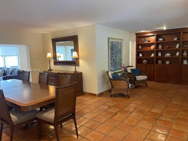 1110 Redbird Ave, Miami Springs, FL 33166 photo 6