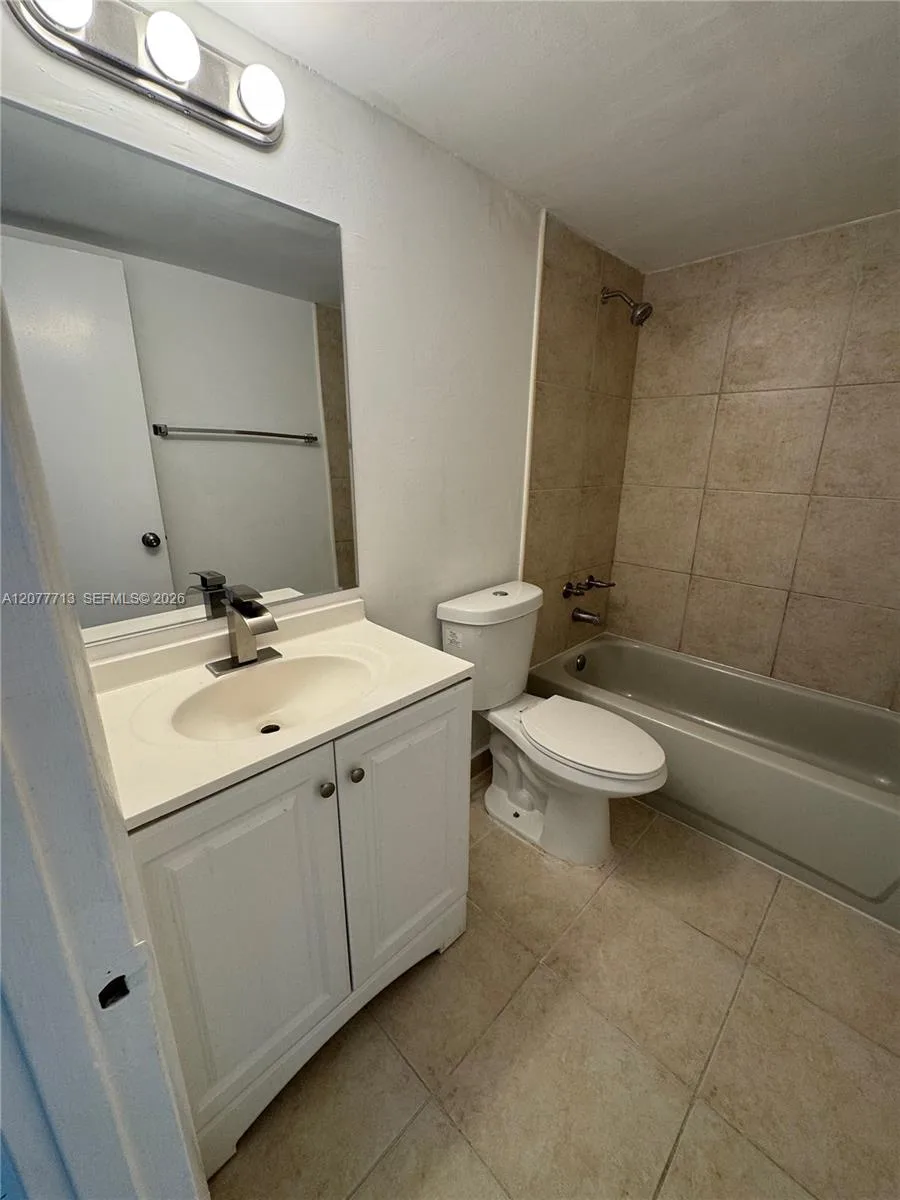 488 NW 165th St Rd # B-412, Miami, FL 33169 photo 13