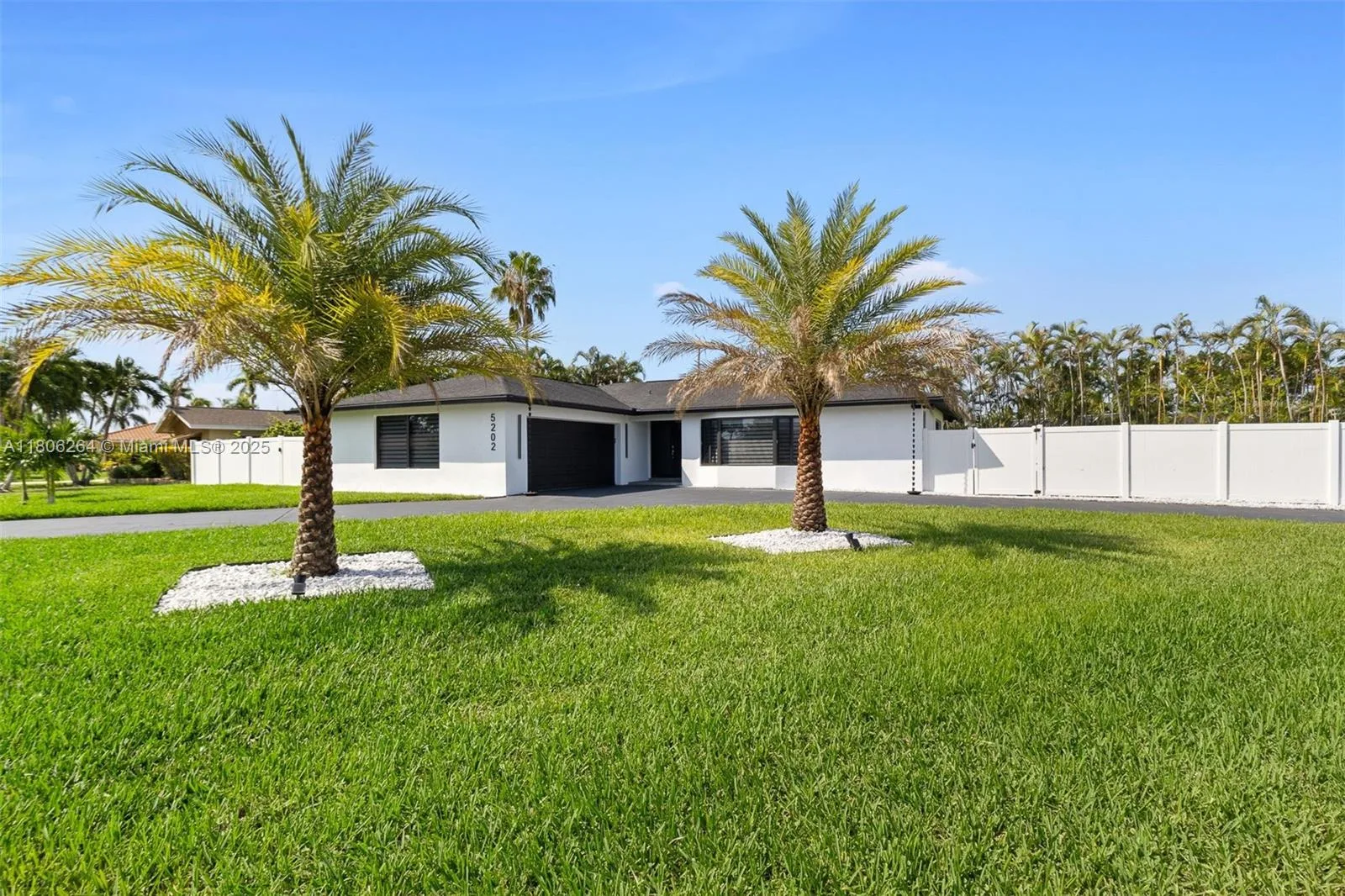 5202 Elm CT, Cape Coral, FL 33904 photo 2