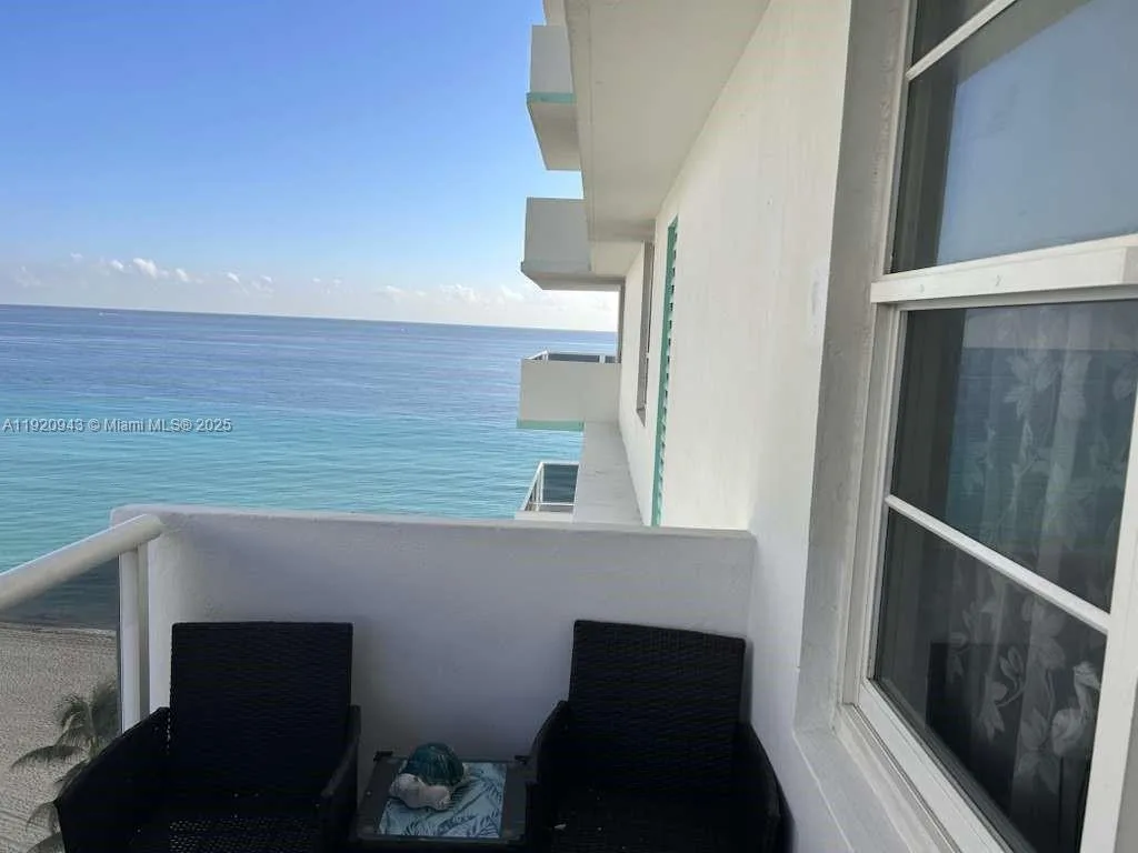 3725 S Ocean Dr # 1103, Hollywood, FL 33019
