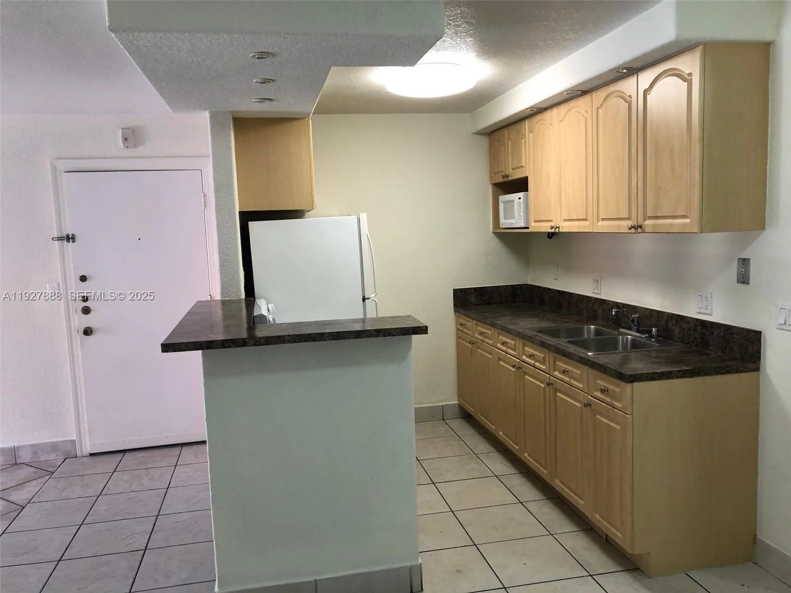 10744 N Kendall Dr # M-16, Miami, FL 33176 photo 3