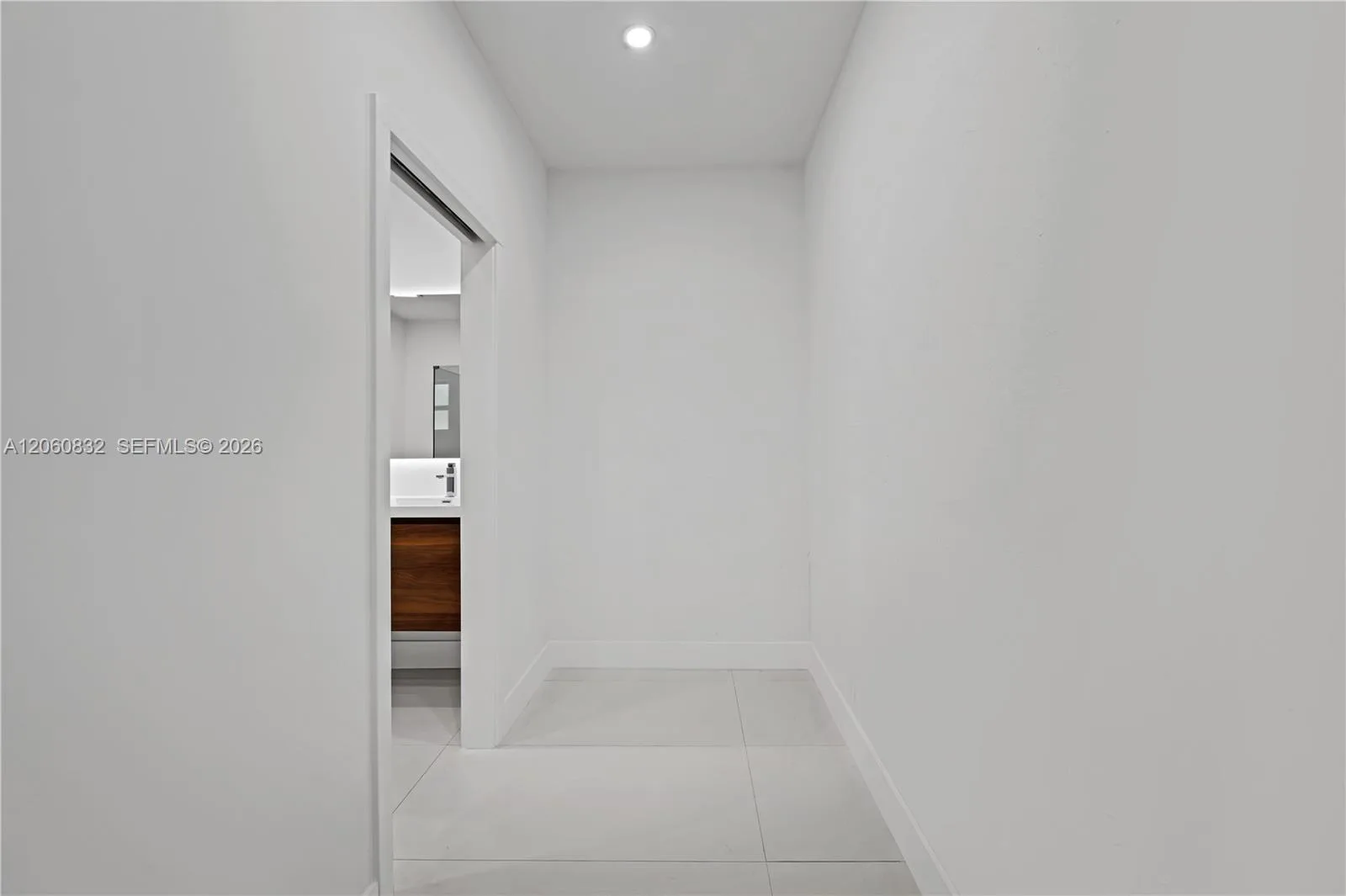 818 NE 3rd St, Hallandale Beach, FL 33009 photo 13