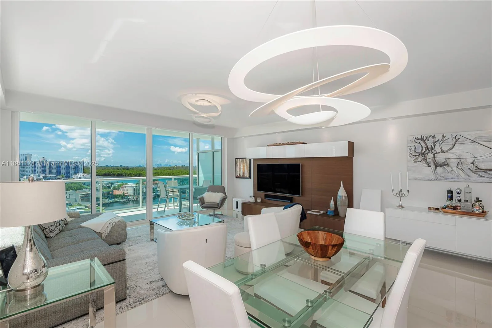 400 Sunny Isles Blvd # 1122 CORNER UNIT, Sunny Isles Beach, FL 33160