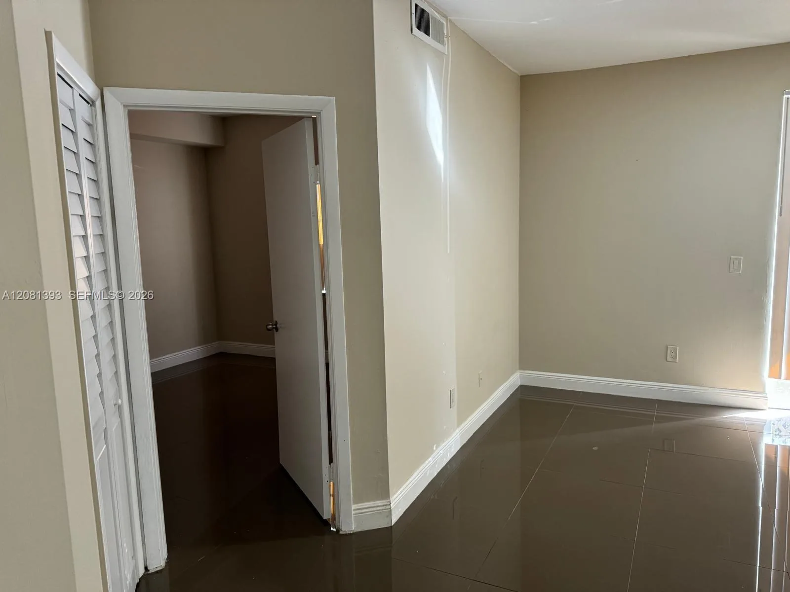 18324 NW 68th Ave # B, Hialeah, FL 33015