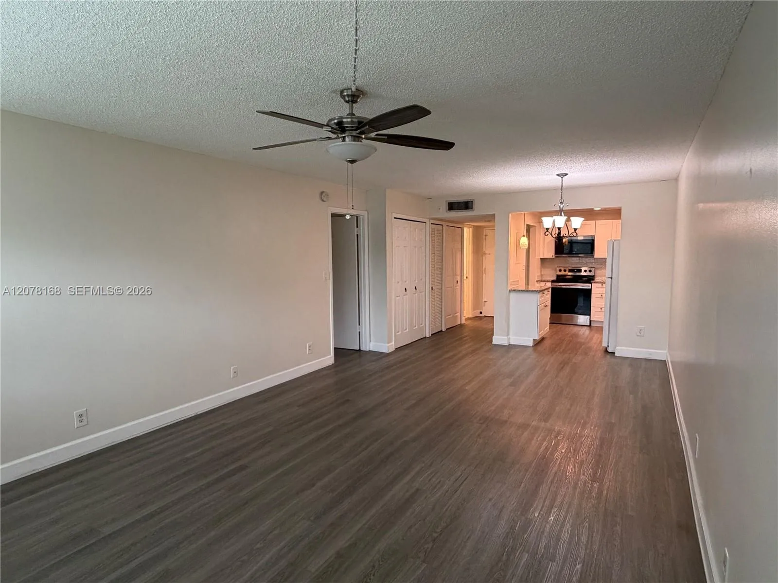 301 Racquet Club Rd # 210, Weston, FL 33326