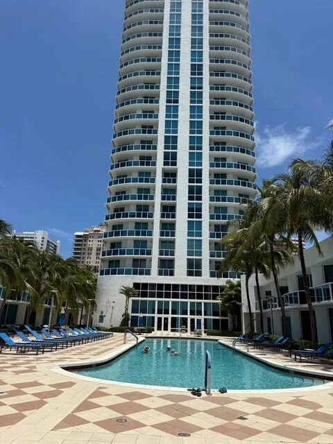 1945 S Ocean Drive # 509, Hallandale Beach, FL 33009