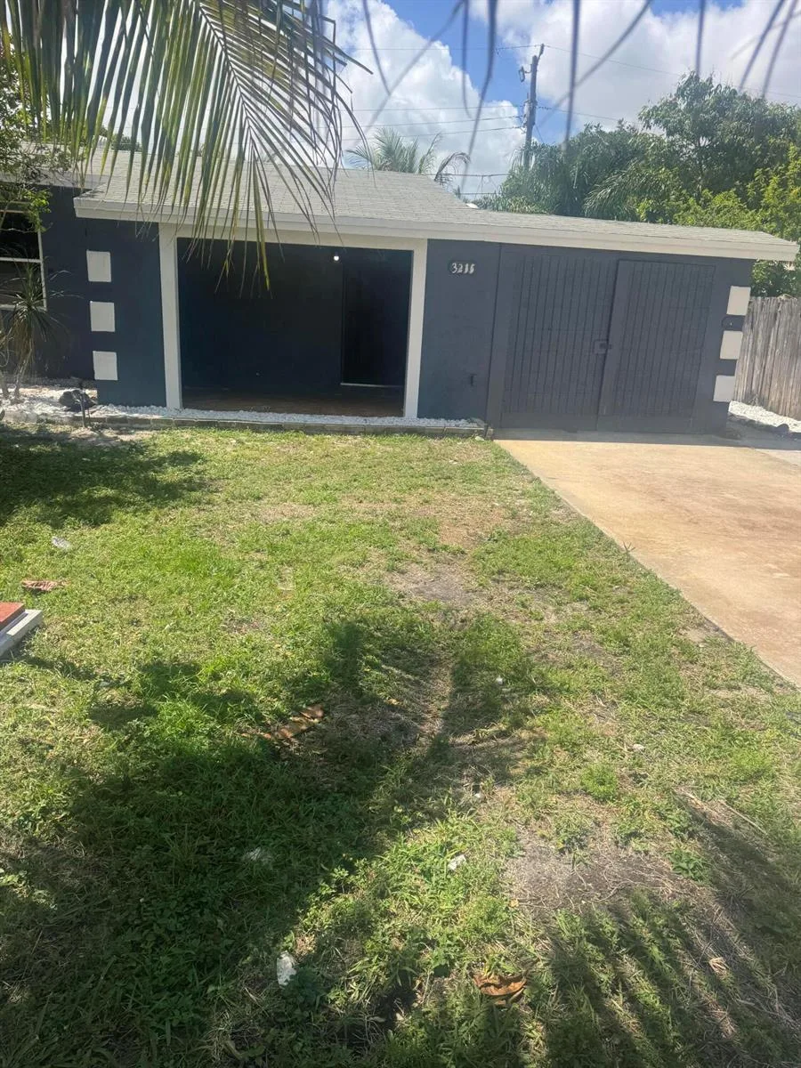 3235 OCEAN Parkway, Boynton Beach, FL 33435