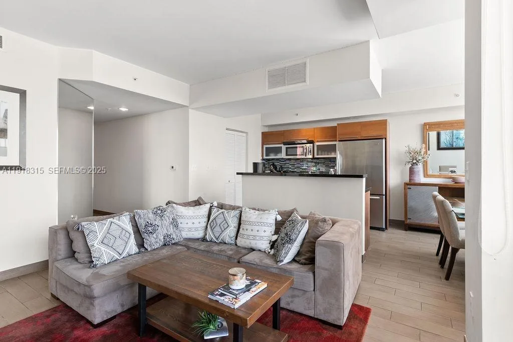 244 Biscayne Blvd # 402, Miami, FL 33132 photo 12