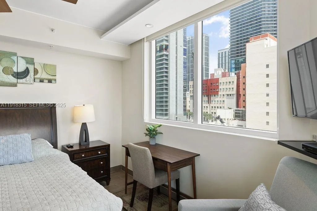 244 Biscayne Blvd # 402, Miami, FL 33132 photo 9