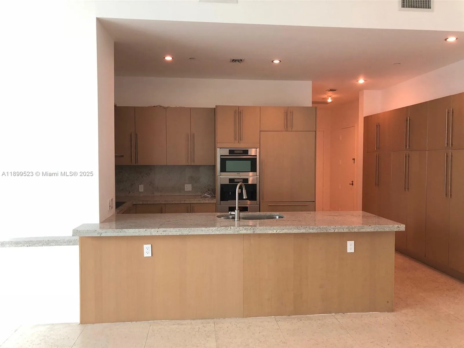 900 Brickell Key Blvd # 2205, Miami, FL 33131 photo 7