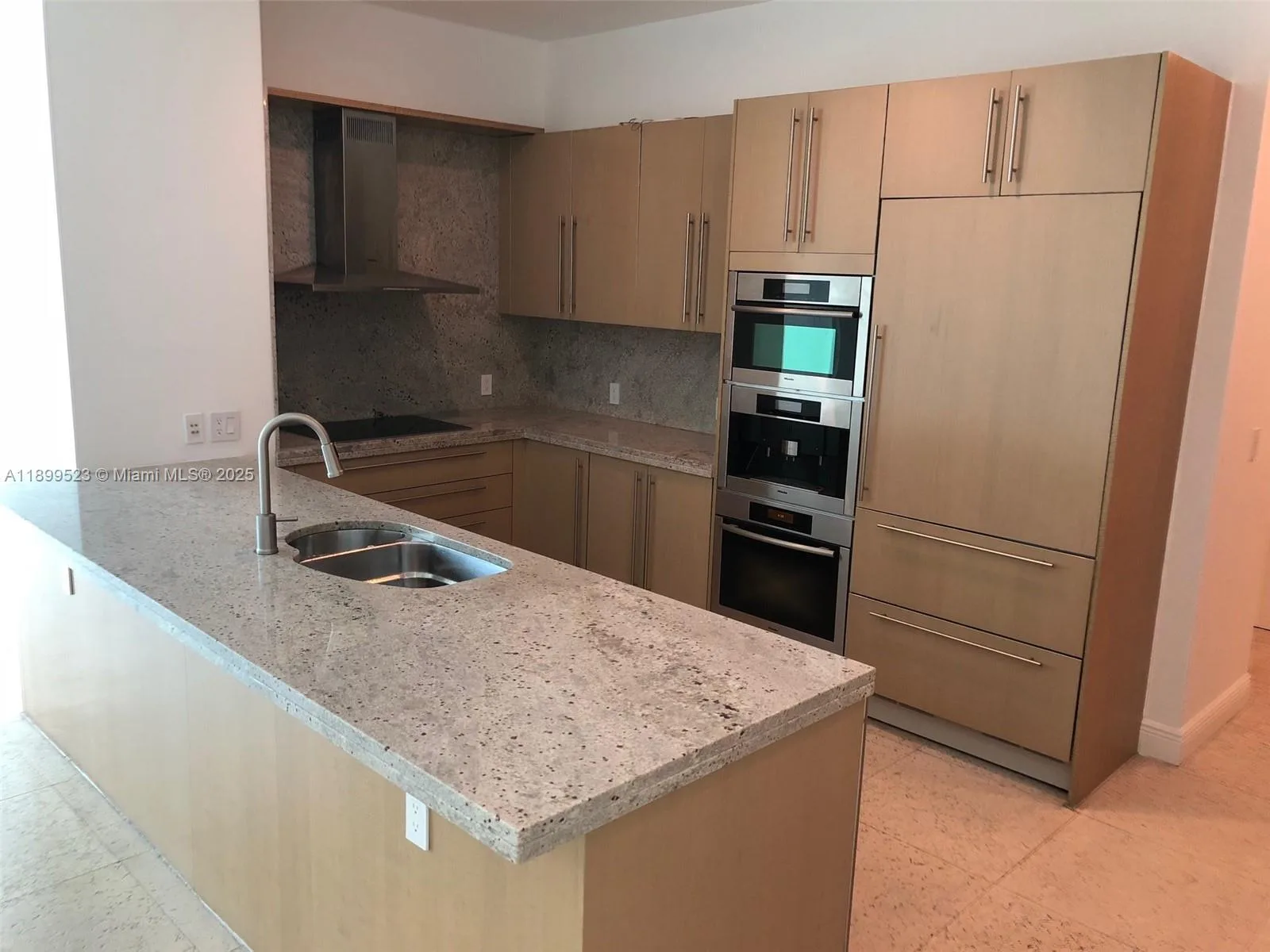900 Brickell Key Blvd # 2205, Miami, FL 33131 photo 8