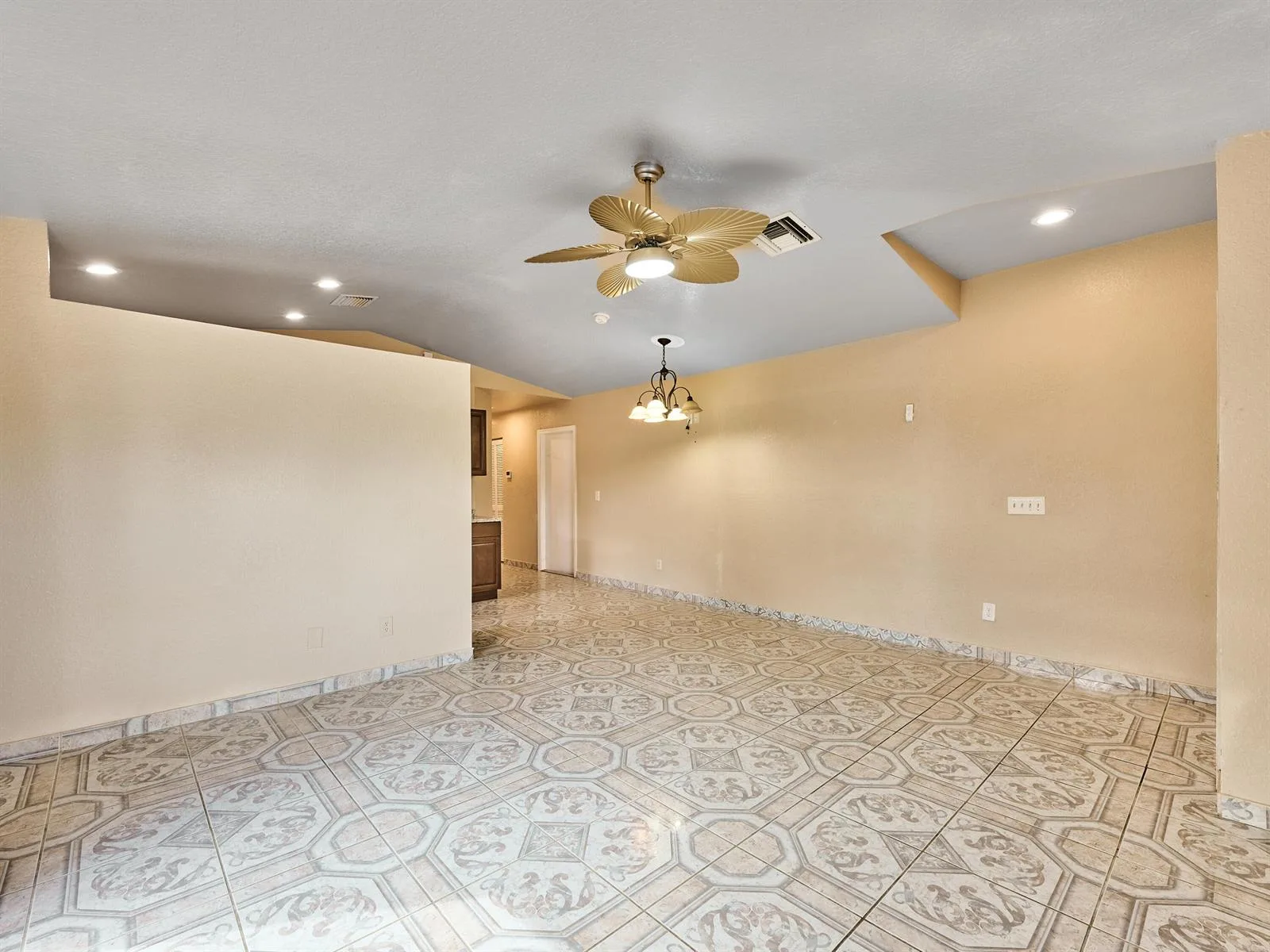 556 E Ridge Cir Circle N, Boynton Beach, FL 33435 photo 10