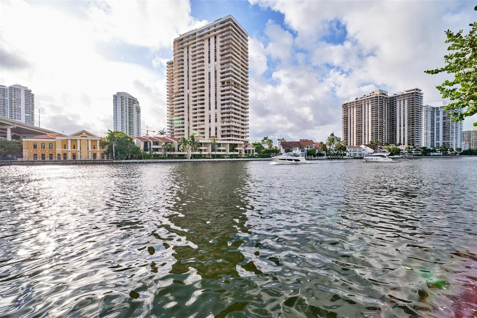 19390 Collins Avenue # 212, Sunny Isles Beach, FL 33160