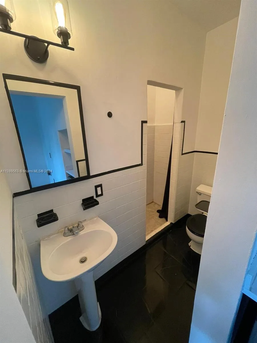 1455 Michigan Ave # 7, Miami Beach, FL 33139 photo 9