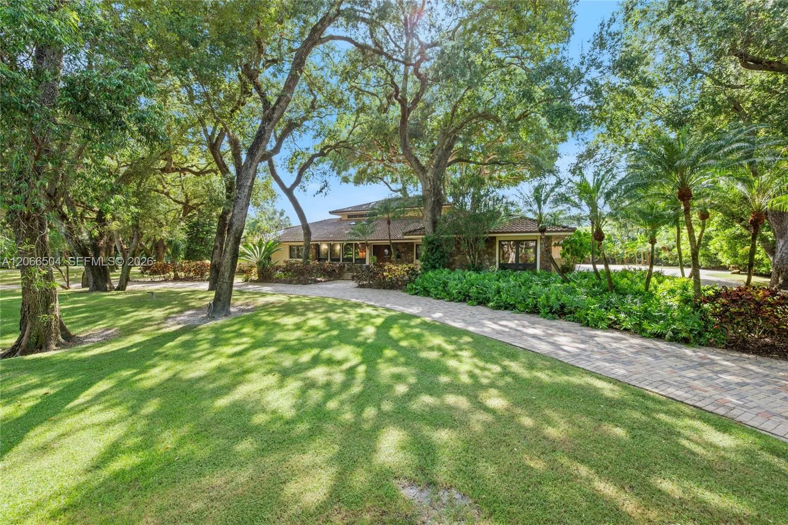 9490 Old Cutler Ln, Coral Gables, FL 33156 photo 8