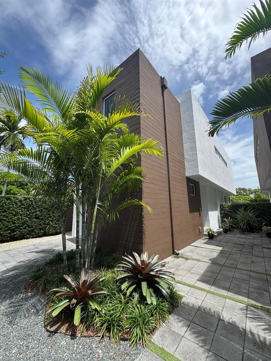 2947 SW 27th Ter # 0, Miami, FL 33133