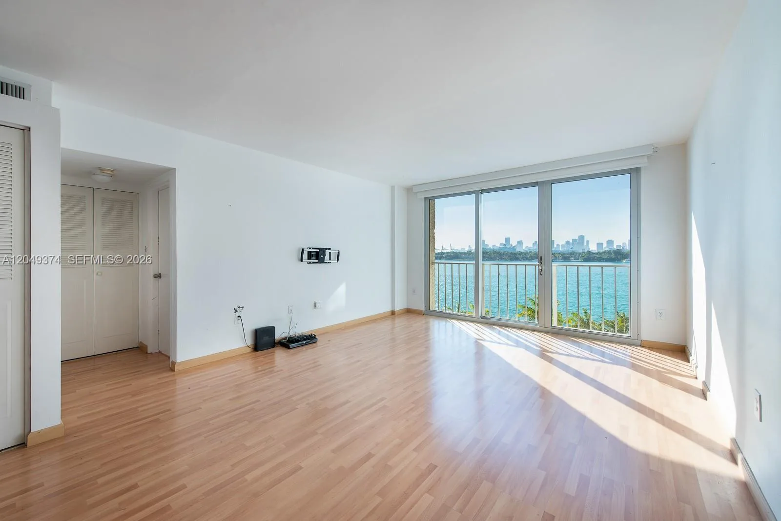 800 West Ave # 631, Miami Beach, FL 33139 photo 4