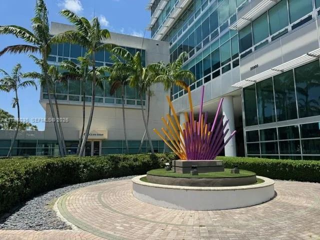 20900 NE 30th Ave # 503 + assigned parking, Aventura, FL 33180 photo 8